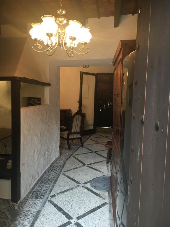 Stadthaus mitten im Künstlerviertel von Artá mit zwei Wohnungen Exterior foto
